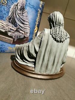 United Cutlery The Shards of Narsil Statue Lord Of The Rings LOTR