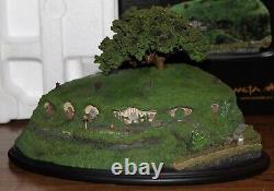 WETA Bag End Statue Lord of the Rings Frodo Bilbo Baggins Hobbit Hole Shire LOTR