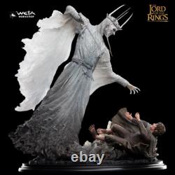 WETA Lord of Rings Witch King & Frodo at Weathertop 16 Statue (Ltd Ed 700)