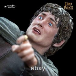 WETA Lord of Rings Witch King & Frodo at Weathertop 16 Statue (Ltd Ed 700)