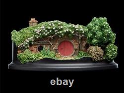 WETA Lord of the Rings 22 Pine Grove Hobbit Hole Polystone Collectible Statue