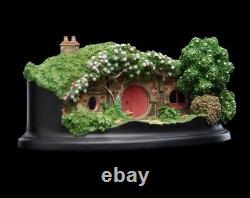 WETA Lord of the Rings 22 Pine Grove Hobbit Hole Polystone Collectible Statue