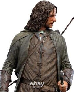 WETA Lord of the Rings Aragorn Hunter of the Plains Polystone 16 Statue NEW