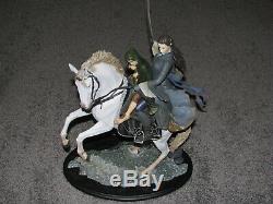 WETA Lord of the Rings Arwen and Frodo on Asfaloth NEW But Minor DAMAGE Statue