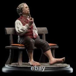 WETA Lord of the Rings Bilbo Baggins on a Bench w Pipe Mini Polystone Statue NEW