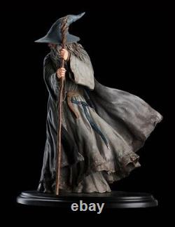 WETA The Hobbit Gandalf the Grey with Staff 16 Scale Statue Lord of the Rings NEW