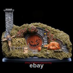 WETA The Lord Of The Rings Mountain Lane Shire 16 Halloween Ver. Statue INSTOCK
