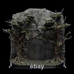 WETA Workshop Lord of the Rings Dwarven Doors of Durin Polystone Statue Diorama