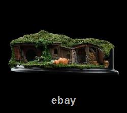 Weta 19 & 20 PINE GROVE Hobbit Hole Statue The Lord of the Rings Figure Model