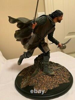 Weta Aragorn at Amon Hen Statue Lord of The Rings Weta Workshop Collectible