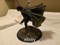 Weta Aragorn at Amon Hen Statue Lord of The Rings Weta Workshop Collectible