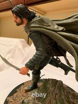 Weta Aragorn at Amon Hen Statue Lord of The Rings Weta Workshop Collectible