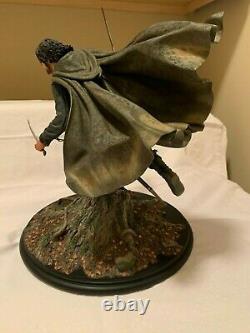 Weta Aragorn at Amon Hen Statue Lord of The Rings Weta Workshop Collectible