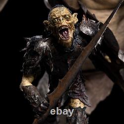 Weta Cave Troll & Moria Orc Soldier 1/6 Statue Diorama Hobbit Lord of the Rings