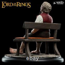 Weta Collectibles The Lord of The Rings Bilbo Baggins on Bench Statue Brand New