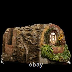 Weta Lord of the Rings Bilbo Baggins in Bag End Limited Edition Statue
