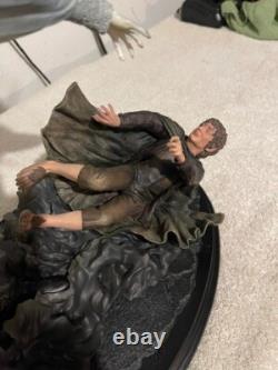 Weta Lord of the Rings the Witch-King and Frodo at Weathertop Lim Ed Statue
