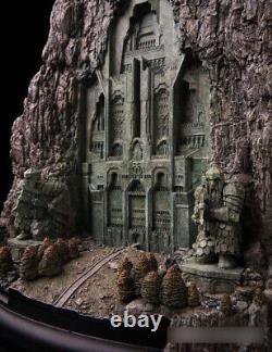 Weta The Hobbit Front Gate to Erebor The Lord Of The Rings Model Statue Display